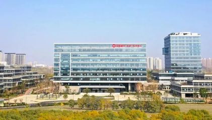 中国建材集团:中国建材集团董事长周育先与安徽合肥共商新材料产业合作发展